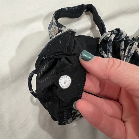 Lululemon Floral Strappy Sports Bra - Picture 3 of 3